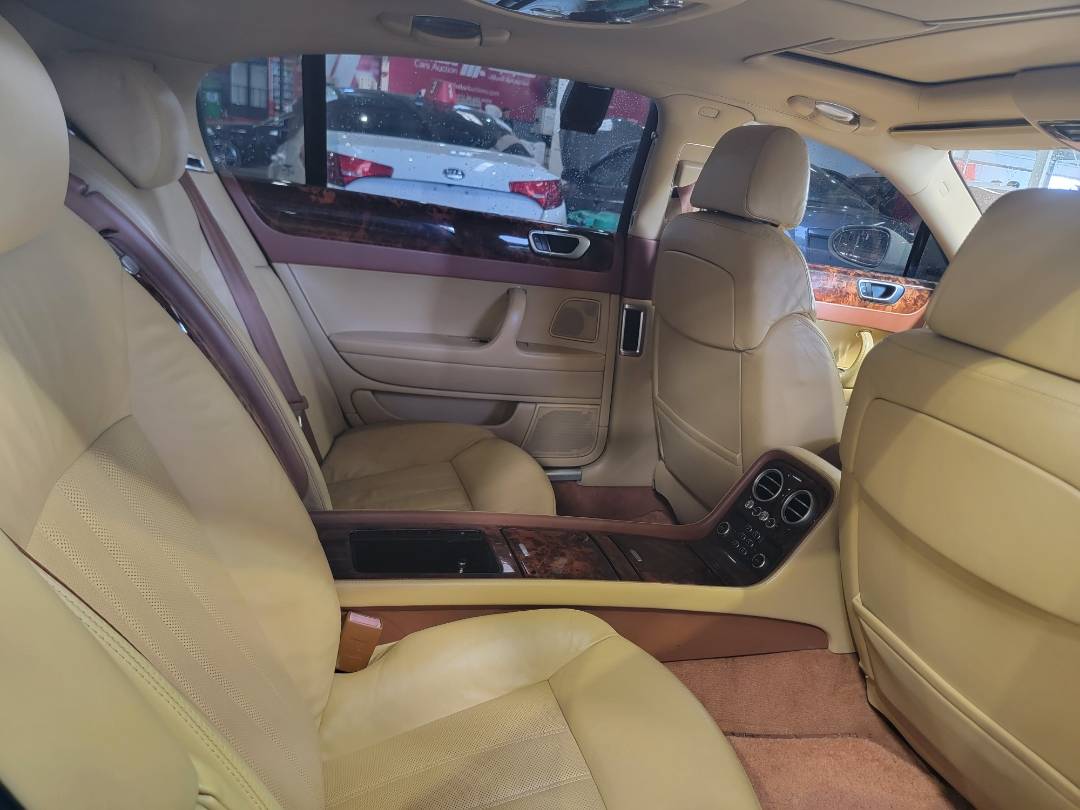 2006 BENTLEY CONTINENTAL GT — 47208 KM — Lot C031190 - Marhaba Auctions Used Cars - Image 4