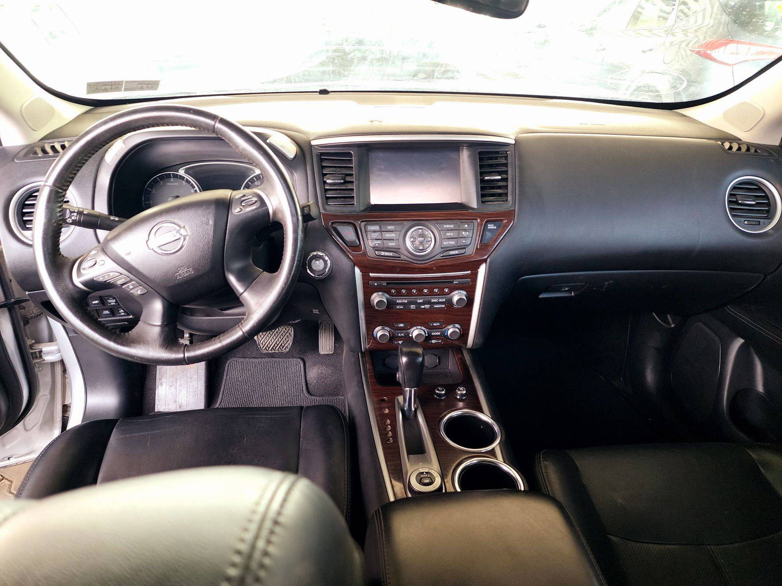 2015 NISSAN PATHFINDER — 171270 Miles — Lot M6FC651669 — Souq - Marhaba Auctions Used Cars - Image 7
