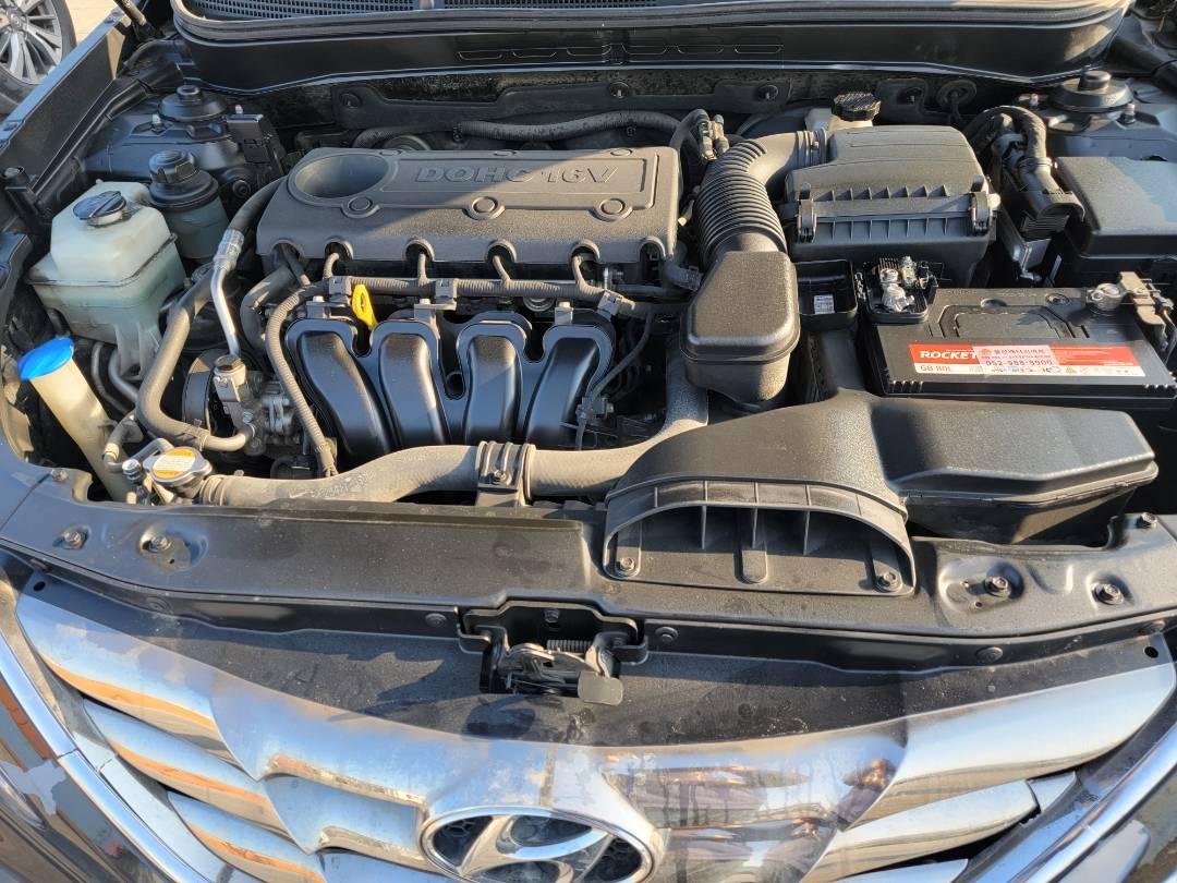 2010 HYUNDAI SONATA — 103583 KM — Lot A146818 — Main - Marhaba Auctions Used Cars - Image 11