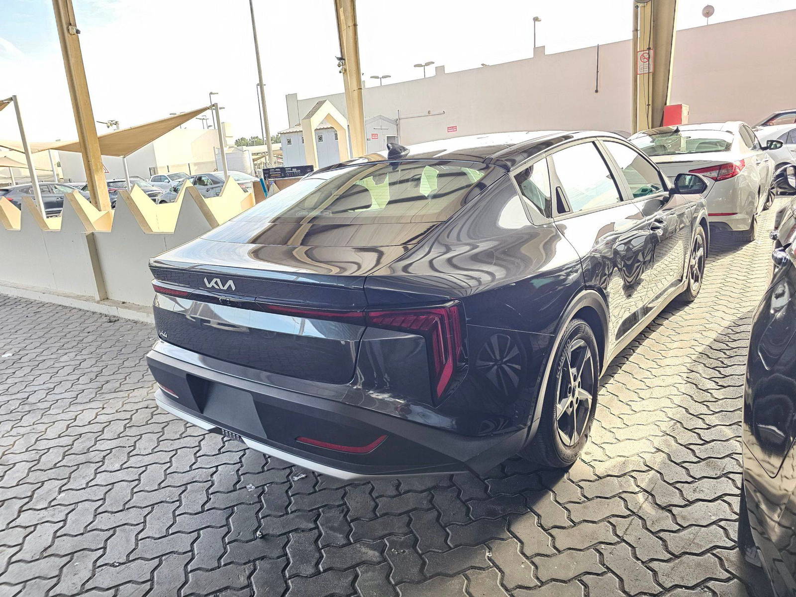 2025 KIA K4 — 7372 Miles — Lot SE015222 — Souq - Marhaba Auctions Used Cars - Image 4