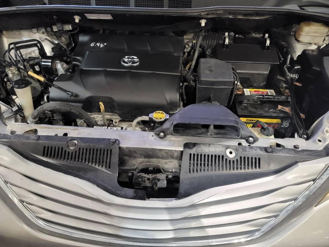 2015 TOYOTA SIENNA — 206349 Miles — Lot S658852 — Main - Marhaba Auctions Used Cars - Image 11