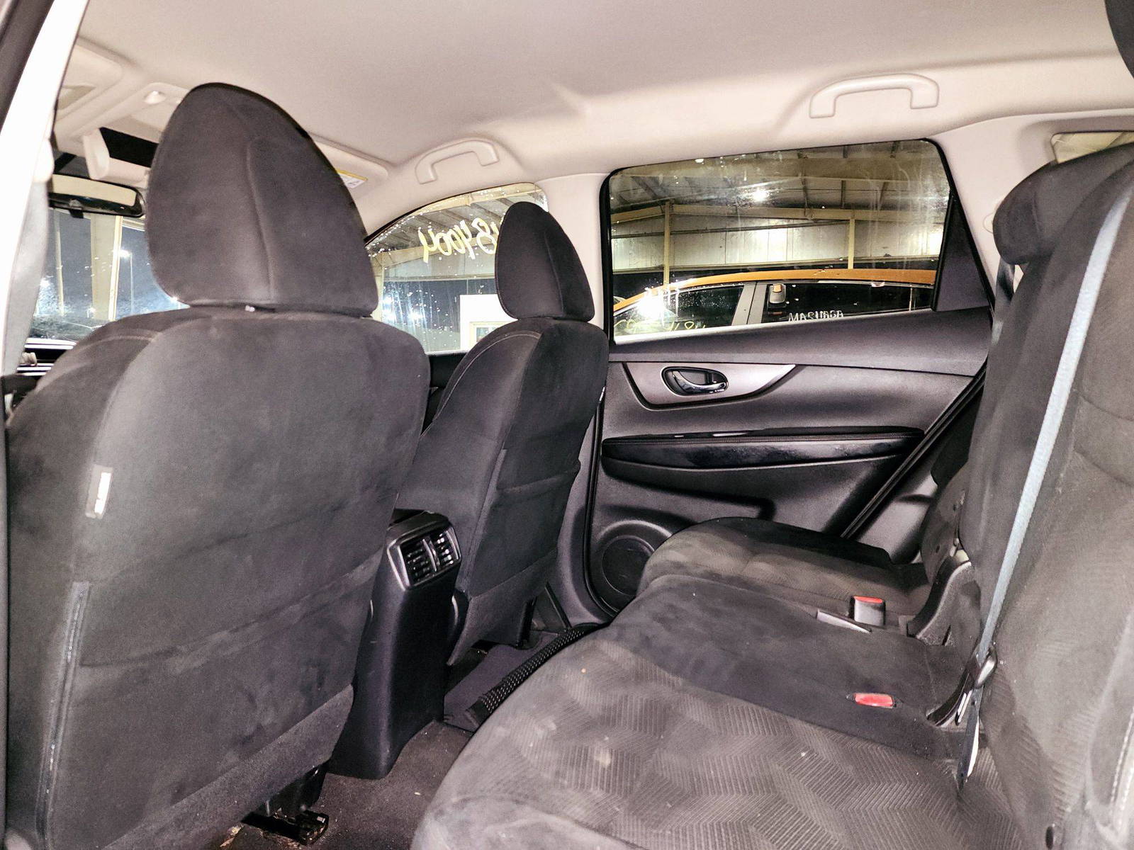 2014 NISSAN ROGUE — 157305 Miles — Lot EC814500 — Souq - Marhaba Auctions Used Cars - Image 6