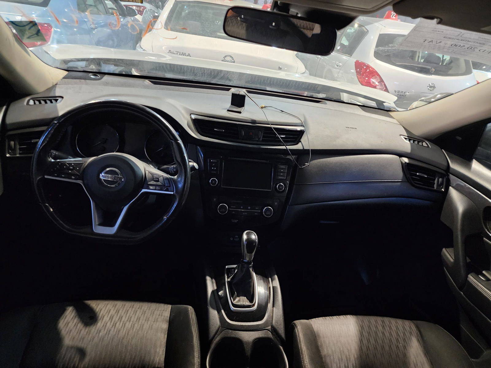 2019 NISSAN ROGUE — 110431 Miles — Lot 39869814 — Al Quoz - Marhaba Auctions Used Cars - Image 8