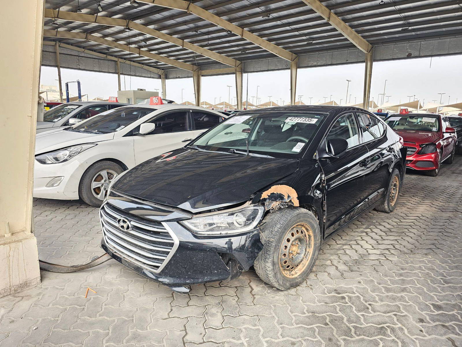 2017 HYUNDAI ELANTRA — 80678 KM — Lot 42777335 — Main - Marhaba Auctions Used Cars - Image 5