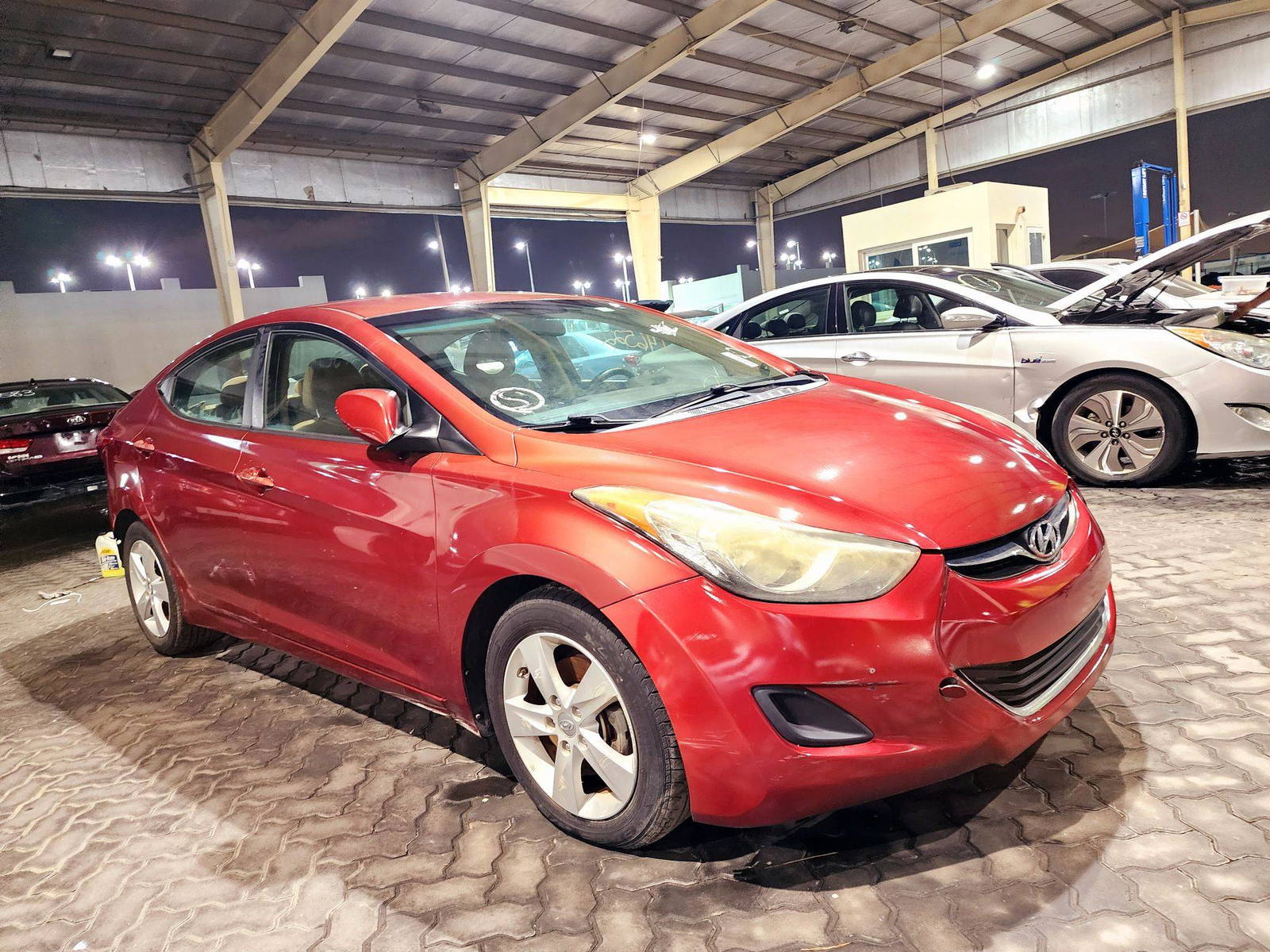 2013 HYUNDAI ELANTRA — 146522 Miles — Lot DH315353 — Souq - Marhaba Auctions Used Cars - Image 4
