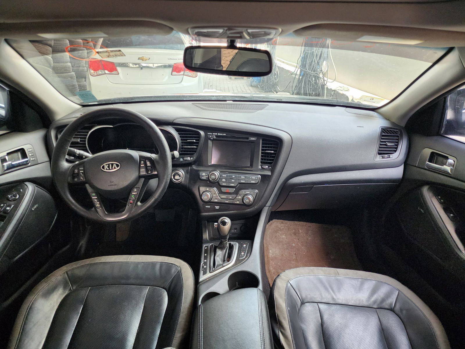 2012 KIA OPTIMA — 205944 Miles — Lot 40928409 — Al Quoz - Marhaba Auctions Used Cars - Image 8