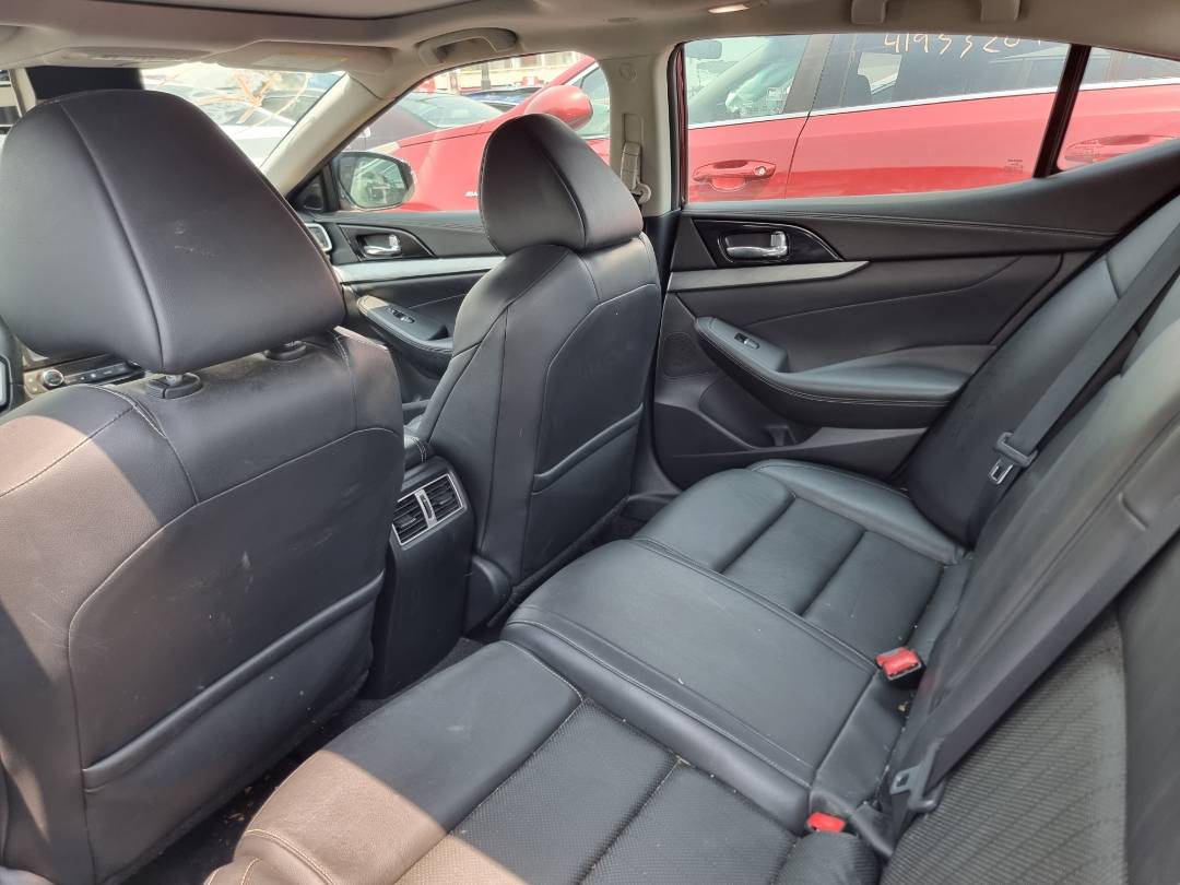 2016 NISSAN MAXIMA — 129239 Miles — Lot 70057213 — Ind. 12 - Marhaba Auctions Used Cars - Image 4