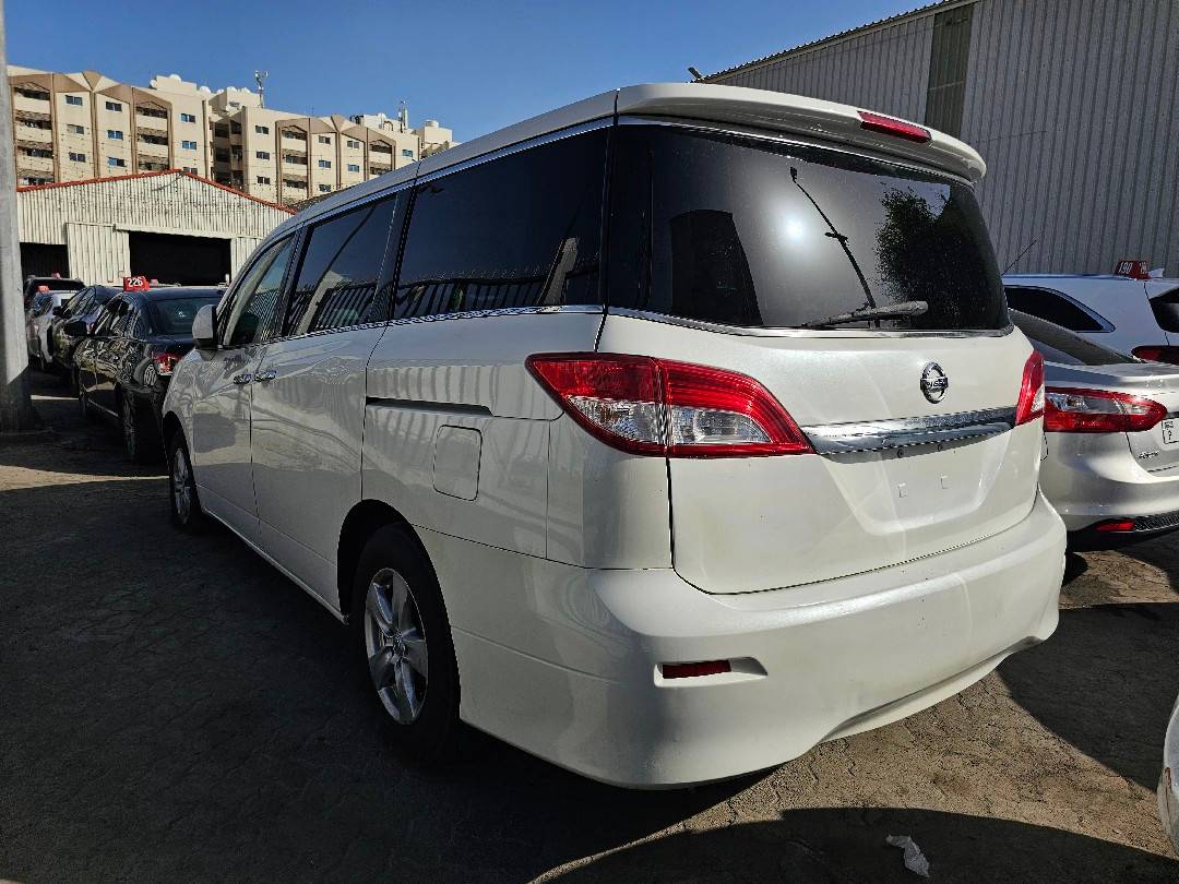 NISSAN QUEST