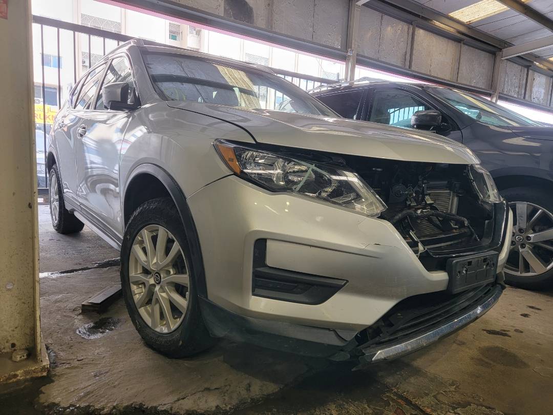 2018 NISSAN ROGUE — 107768 Miles — Lot 59289764 — Main - Marhaba Auctions Used Cars - Image 4