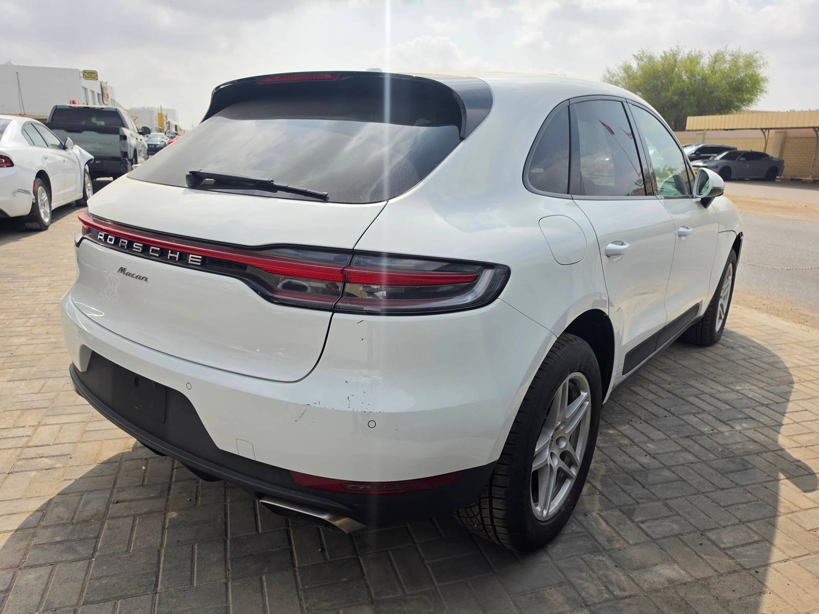 2021 PORSCHE MACAN — 31389 KM — Lot 84763285 - Marhaba Auctions Used Cars - Image 5