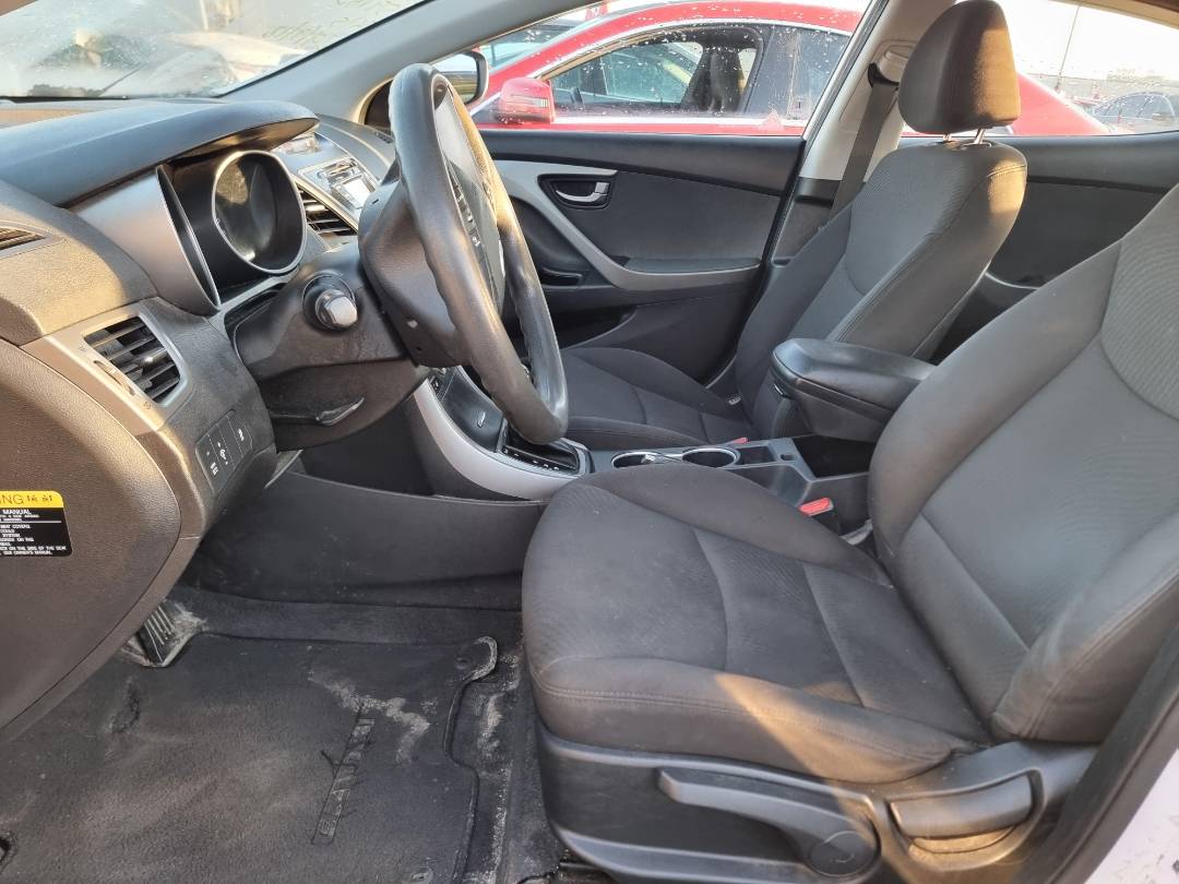 2016 HYUNDAI ELANTRA — 356768 KM — Lot 125487 — Ind. 12 - Marhaba Auctions Used Cars - Image 8