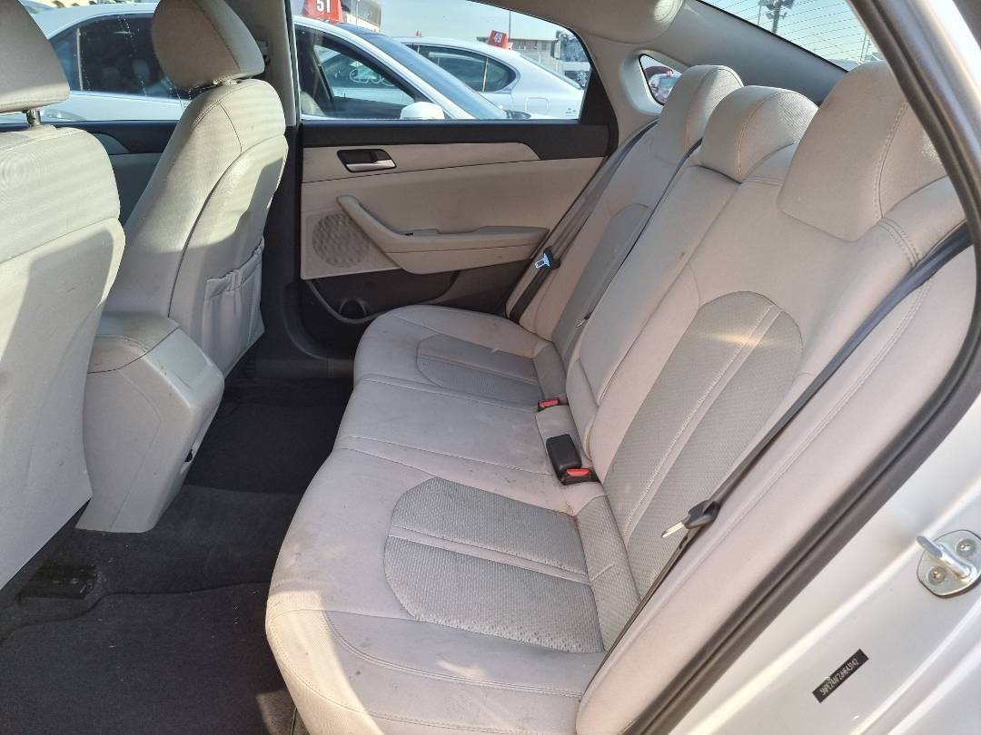 2018 HYUNDAI SONATA — 101343 Miles — Lot 43142 — Souq - Marhaba Auctions Used Cars - Image 6