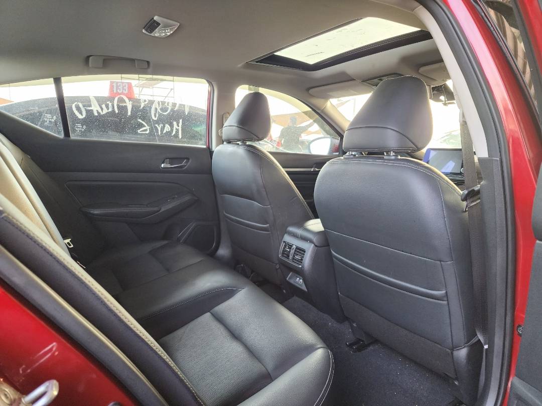 2019 NISSAN ALTIMA — 75006 KM — Lot 74059083 — Souq - Marhaba Auctions Used Cars - Image 4