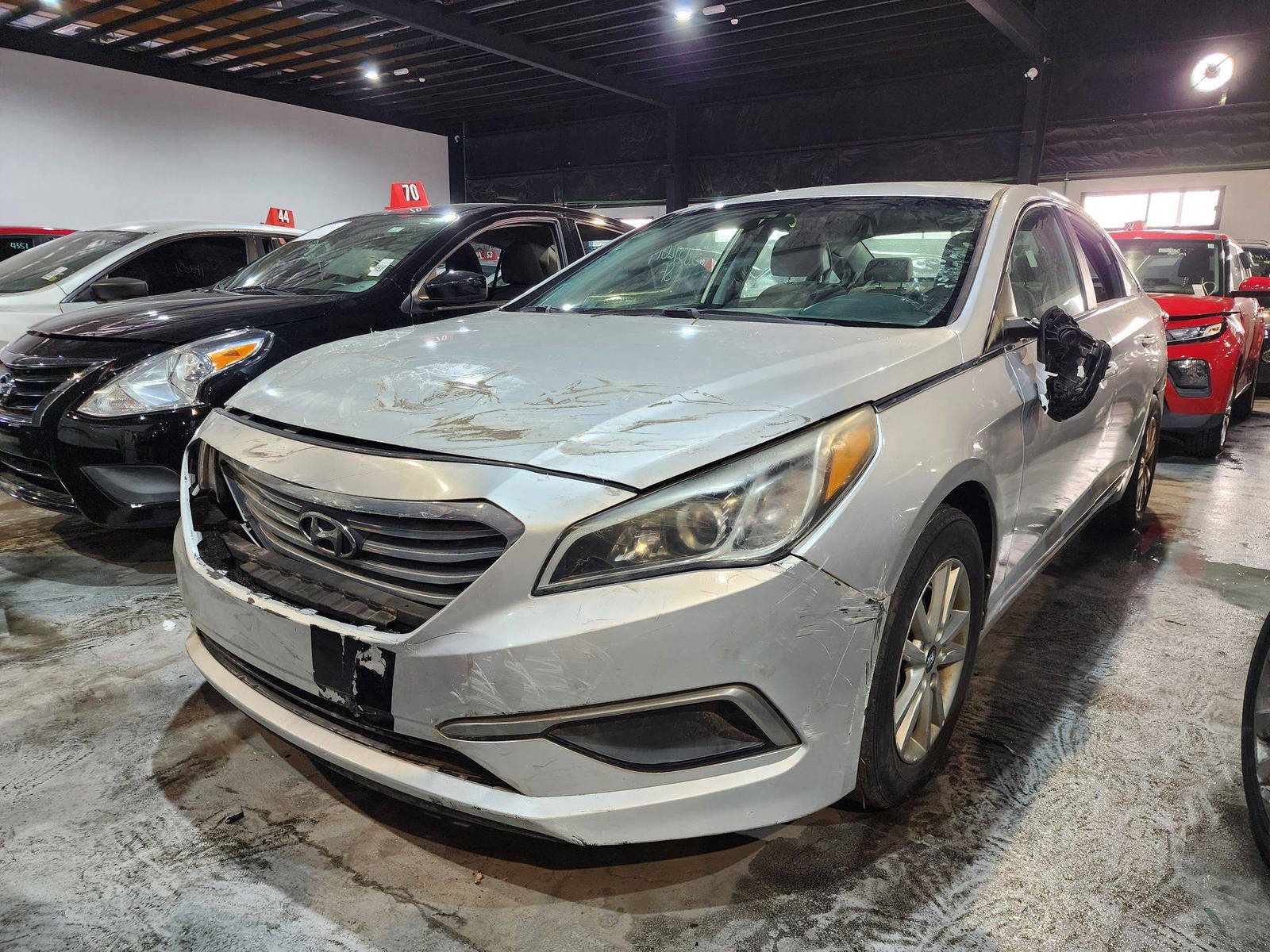 2017 HYUNDAI SONATA — 89123 Miles — Lot 38092074 — Al Quoz - Marhaba Auctions Used Cars - Image 5