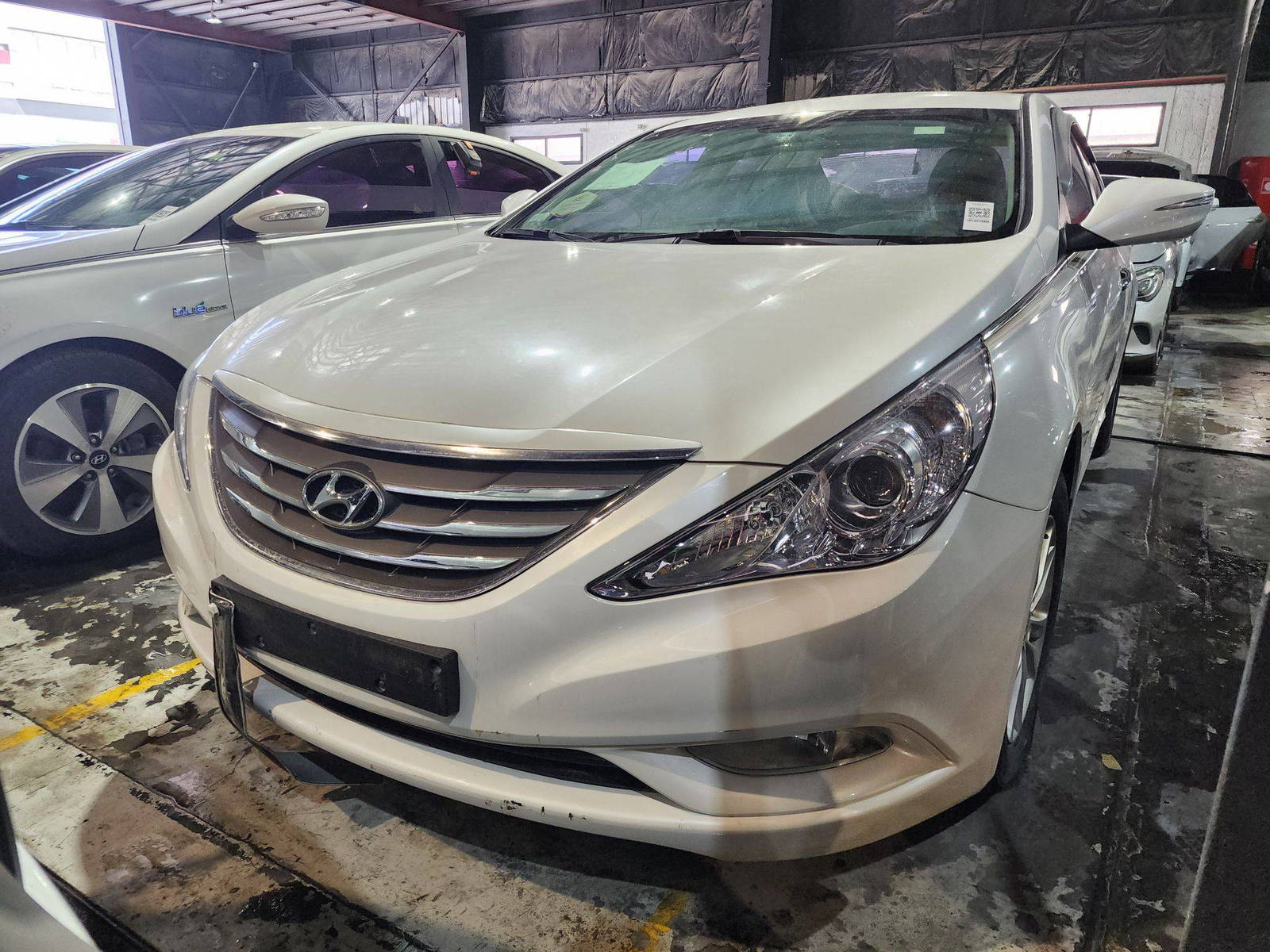 2012 HYUNDAI SONATA — 164230 KM — Lot 215487 — Al Quoz - Marhaba Auctions Used Cars - Image 7