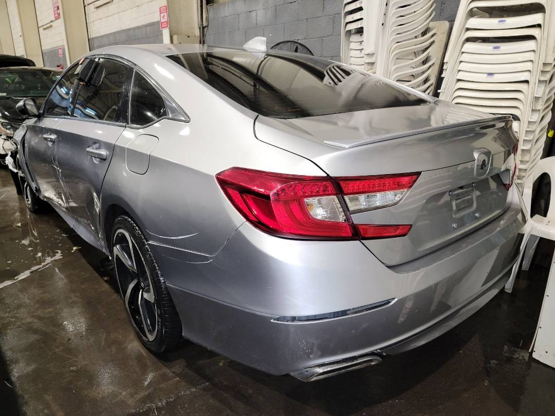 2018 HONDA ACCORD — 118670 Miles — Lot A042859 - Marhaba Auctions Used Cars - Image 3