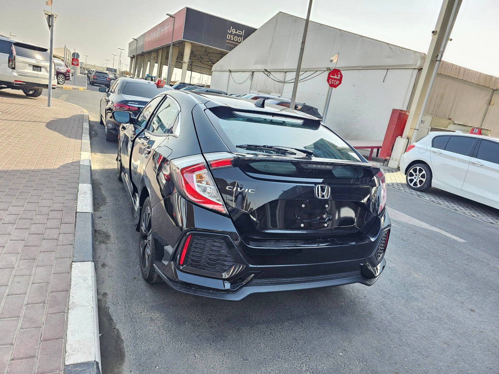 2017 HONDA CIVIC — 164413 Miles — Lot H50HU411844 — Souq - Marhaba Auctions Used Cars - Image 4