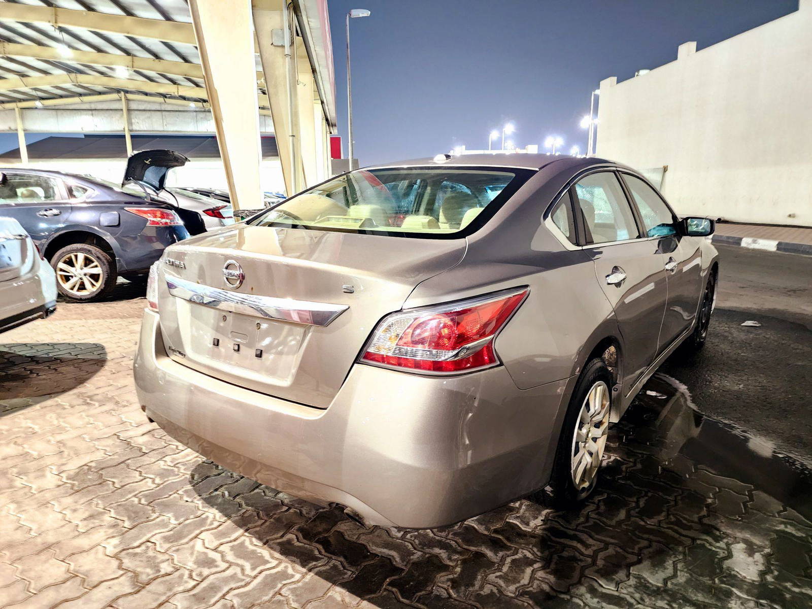 2015 NISSAN ALTIMA — 217745 Miles — Lot 69809994 — Souq - Marhaba Auctions Used Cars - Image 3