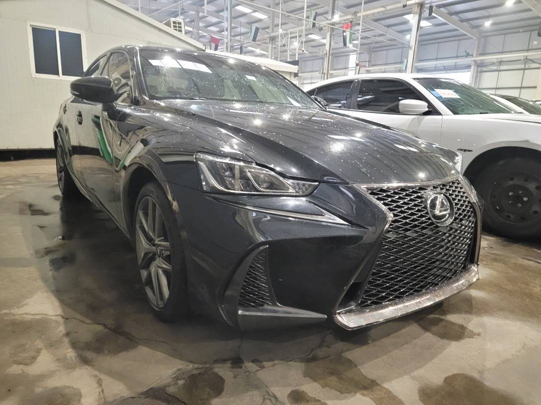 2017 LEXUS IS 300 — 66046 KM — Lot H5024848 — Main - Marhaba Auctions Used Cars - Image 5