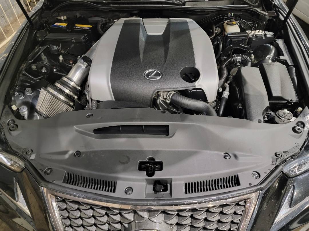 2017 LEXUS IS 300 — 66046 KM — Lot H5024848 — Main - Marhaba Auctions Used Cars - Image 12