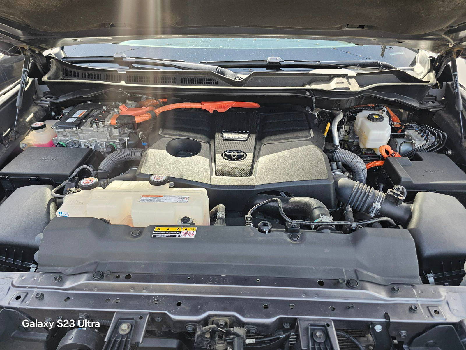 2022 TOYOTA TUNDRA — 112002 Miles — Lot X012904 — Main - Marhaba Auctions Used Cars - Image 12