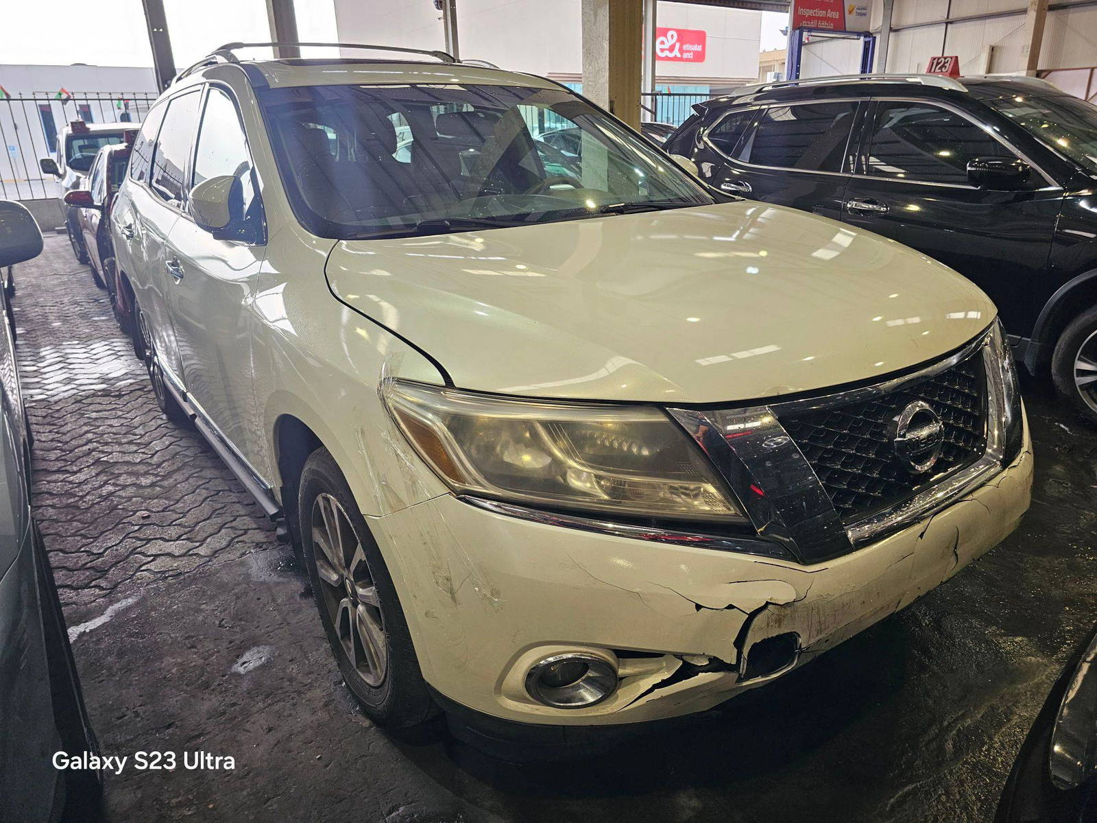 2014 NISSAN PATHFINDER — 180654 Miles — Lot 0EC709864 — Ind. 12 - Marhaba Auctions Used Cars - Image 4