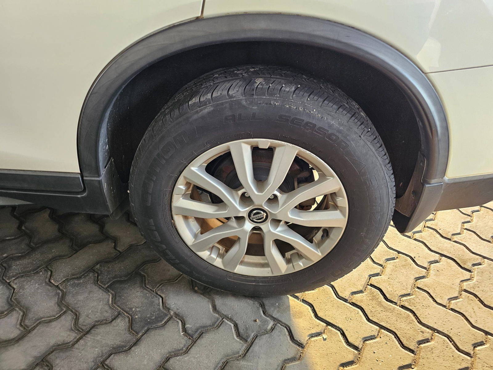 2019 NISSAN ROGUE — 167227 Miles — Lot 43029142 — Souq - Marhaba Auctions Used Cars - Image 10