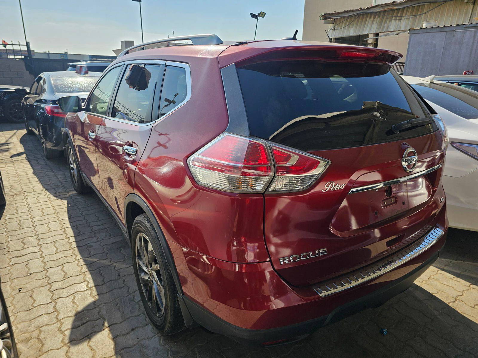 2015 NISSAN ROGUE — 177718 Miles — Lot XFC791121 — Main - Marhaba Auctions Used Cars - Image 4