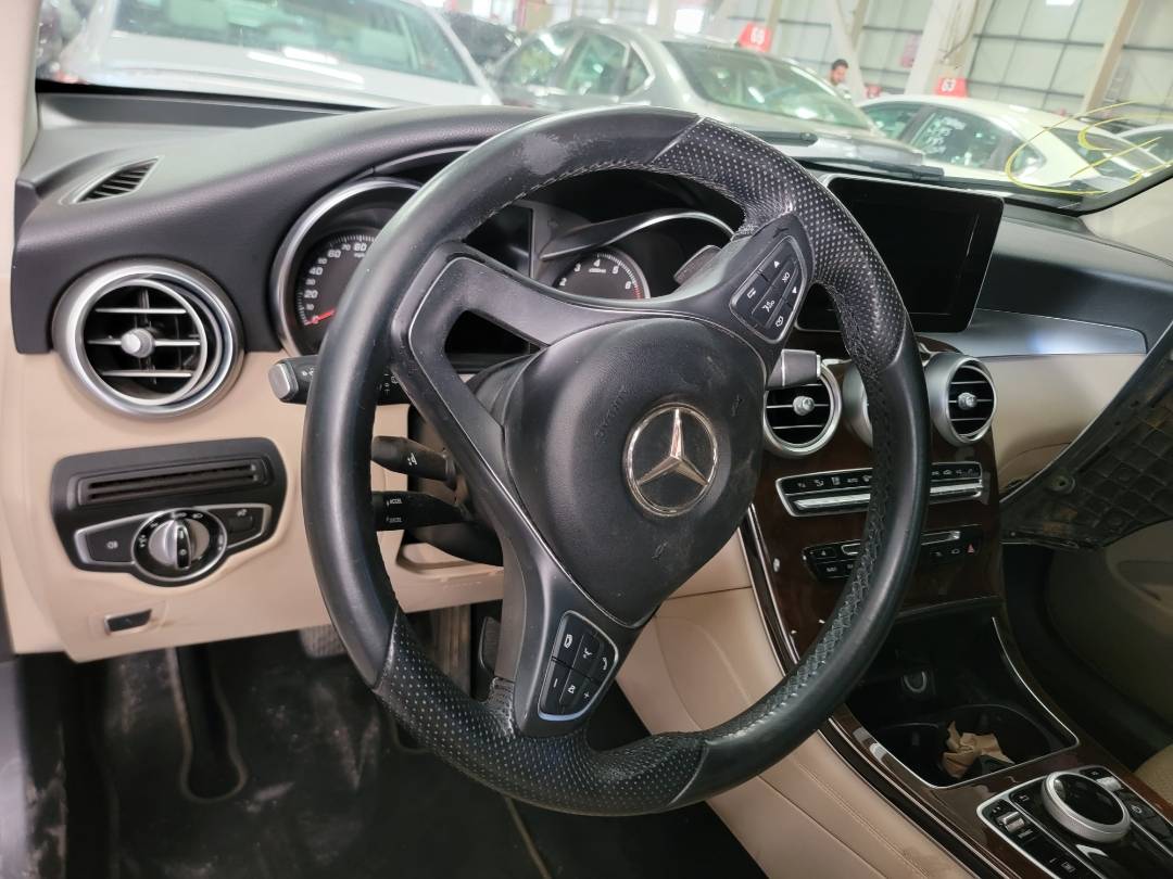2017 MERCEDES BENZ GLC-300 — 138138 Miles — Lot F135643 - Marhaba Auctions Used Cars - Image 11