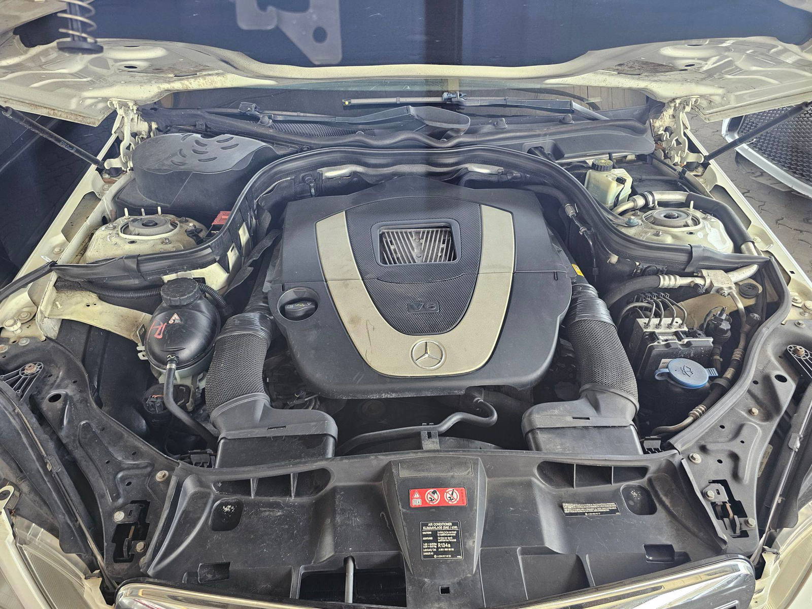 MERCEDES BENZ E 350 2011 - Marhaba Auction Used Cars - Image 8