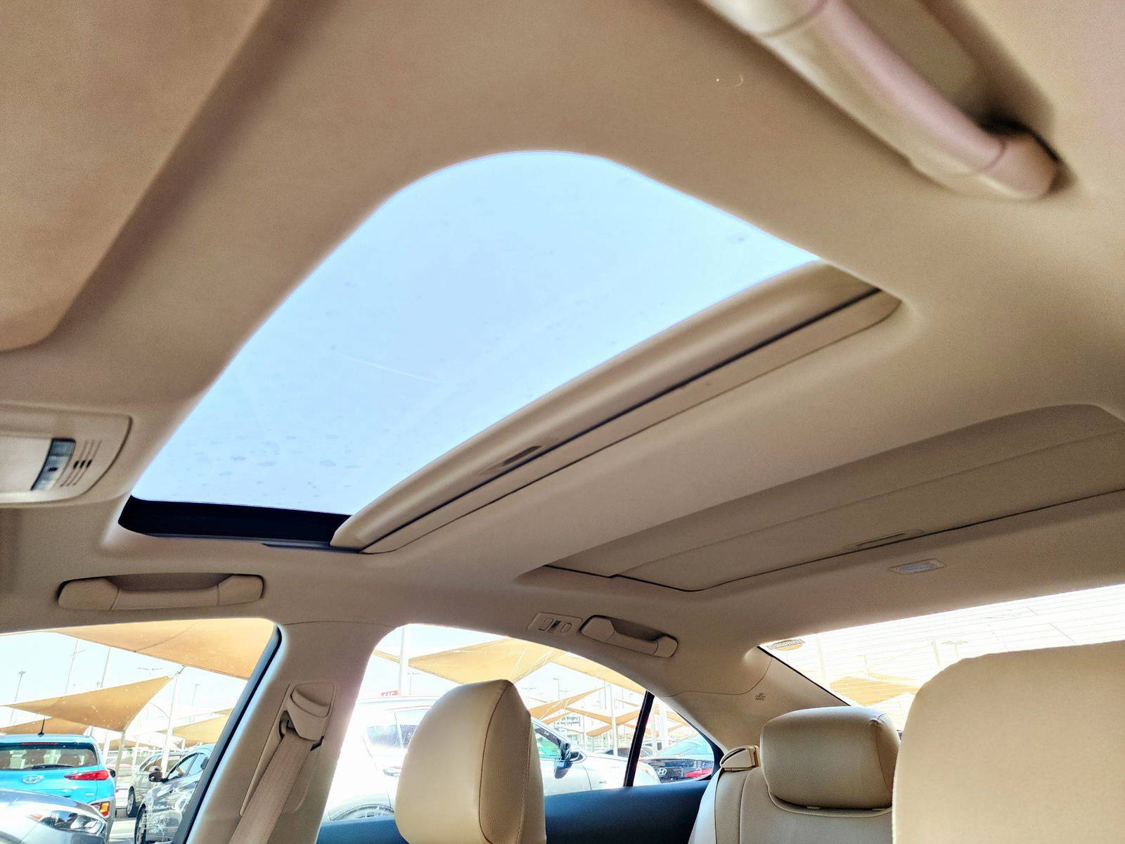 2011 LEXUS ES 350 — 126301 KM — Lot 1B2417795 — Souq - Marhaba Auctions Used Cars - Image 8