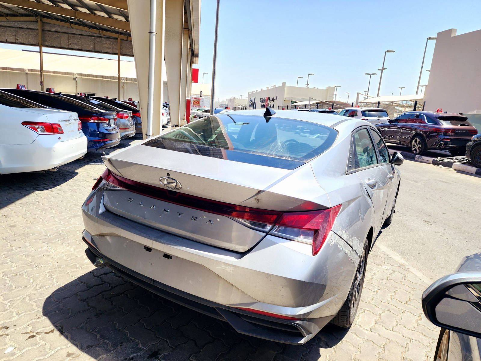 2021 HYUNDAI ELANTRA — 43700 Miles — Lot 79313694 — Souq - Marhaba Auctions Used Cars - Image 4