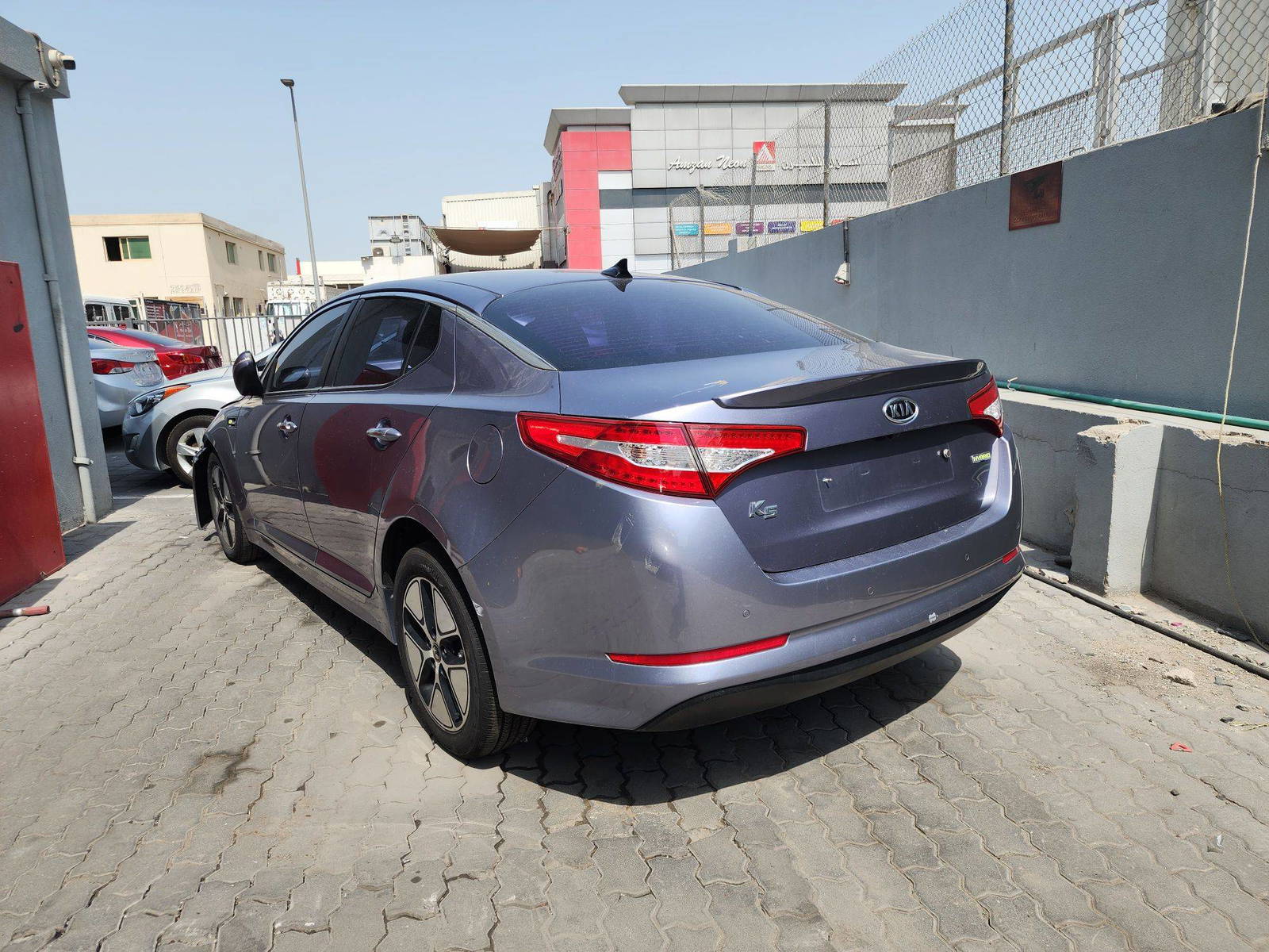 2013 KIA K5 — 234590 KM — Lot 016267 — Al Quoz - Marhaba Auctions Used Cars - Image 3