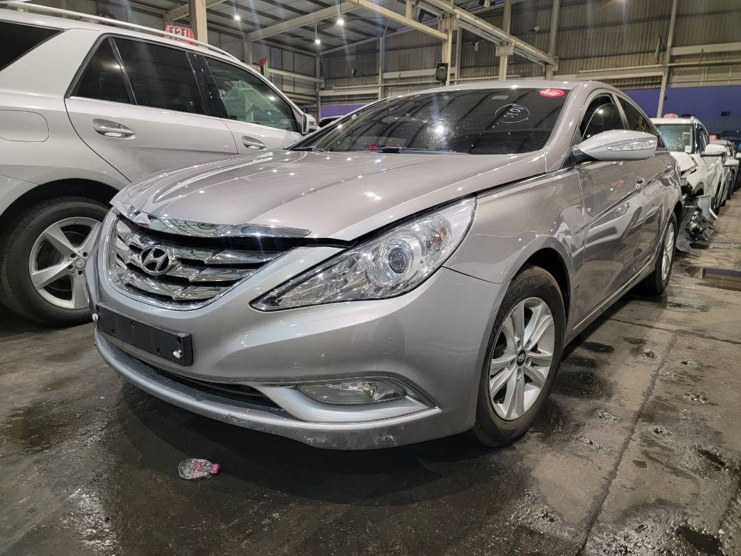 2010 HYUNDAI SONATA — 190609 KM — Lot BBAA124785 — Main - Marhaba Auctions Used Cars - Image 3