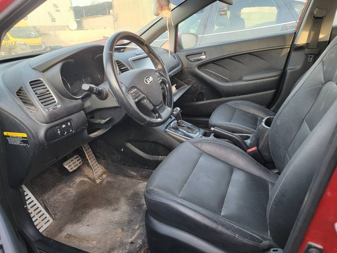 2017 KIA FORTE — 127236 KM — Lot 106019 — Main - Marhaba Auctions Used Cars - Image 8