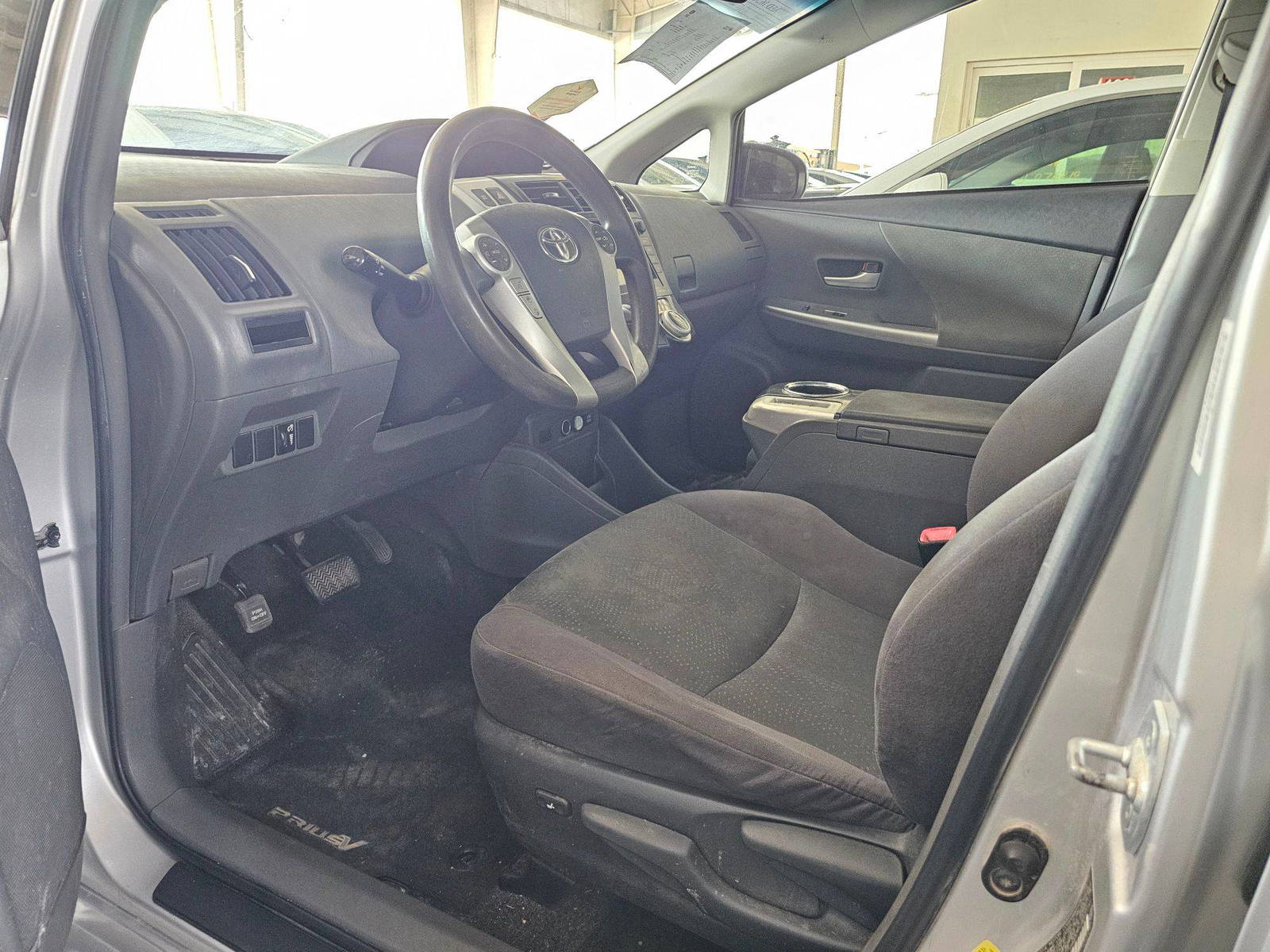 2014 TOYOTA PRIUS V — 213991 Miles — Lot EJ012847 — Souq - Marhaba Auctions Used Cars - Image 8