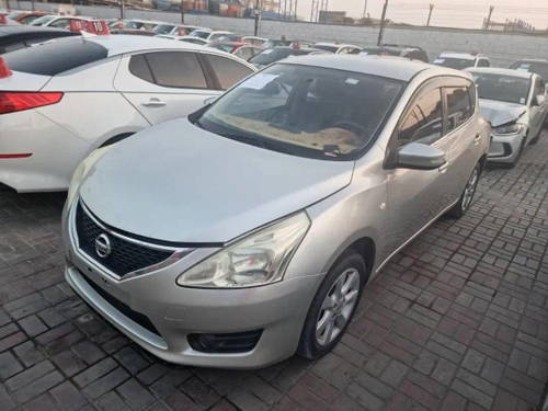 NISSAN TIDA