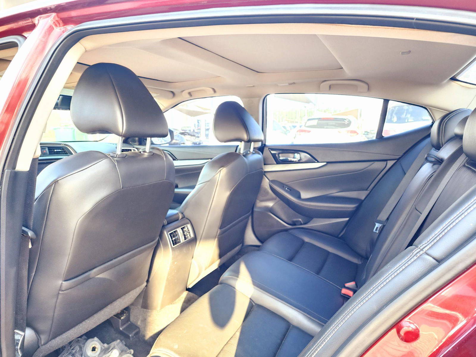 2016 NISSAN MAXIMA — 122481 Miles — Lot GC386814 — Souq - Marhaba Auctions Used Cars - Image 6
