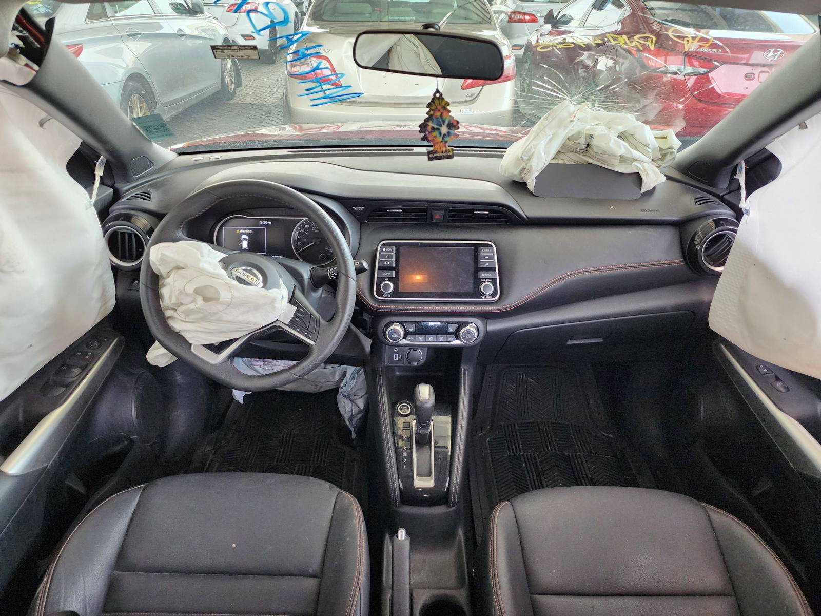 2018 NISSAN KICKS — 92027 KM — Lot 500312 — Souq - Marhaba Auctions Used Cars - Image 7