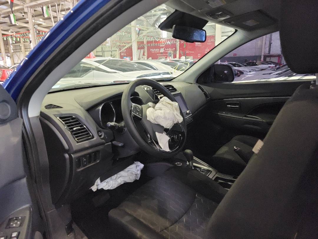 2023 MITSUBISHI OUTLANDER — 34898 Miles — Lot 79115924 — Al Surrah - Marhaba Auctions Used Cars - Image 6