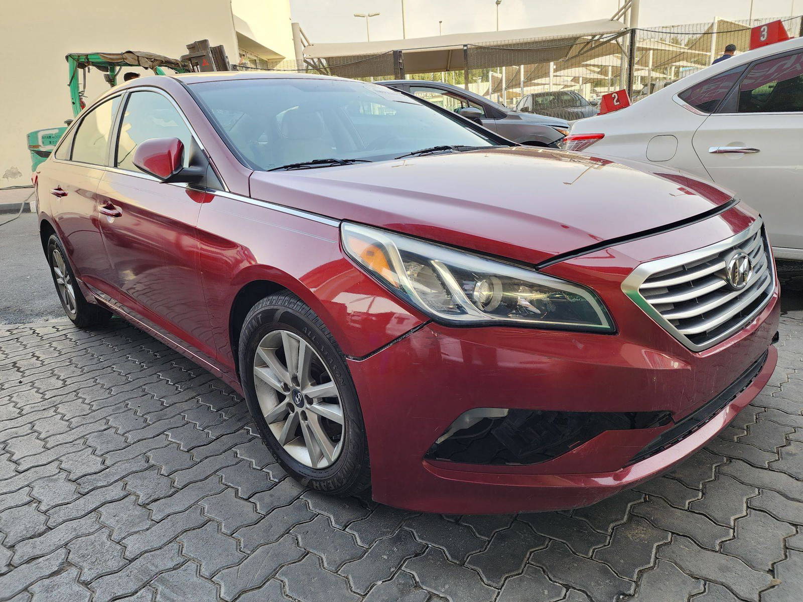 2015 HYUNDAI SONATA — 213281 Miles — Lot 38922058 — Ind. 12 - Marhaba Auctions Used Cars - Image 4