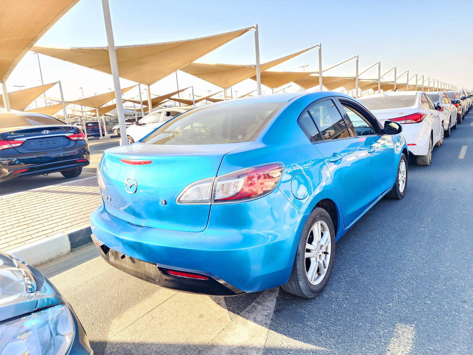 2010 MAZDA MAZDA 3 — 265525 KM — Lot A1219320 — Souq - Marhaba Auctions Used Cars - Image 3