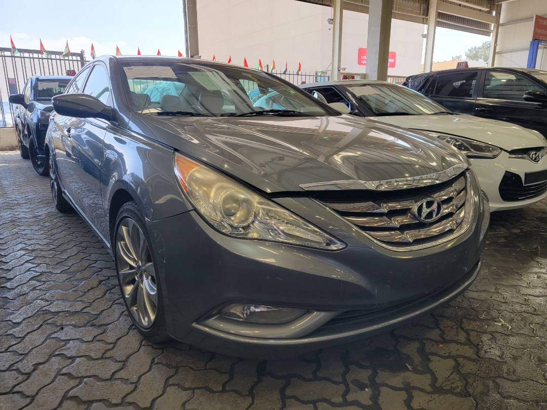 2013 HYUNDAI SONATA — 130582 Miles — Lot DH522445 — Main - Marhaba Auctions Used Cars - Image 4