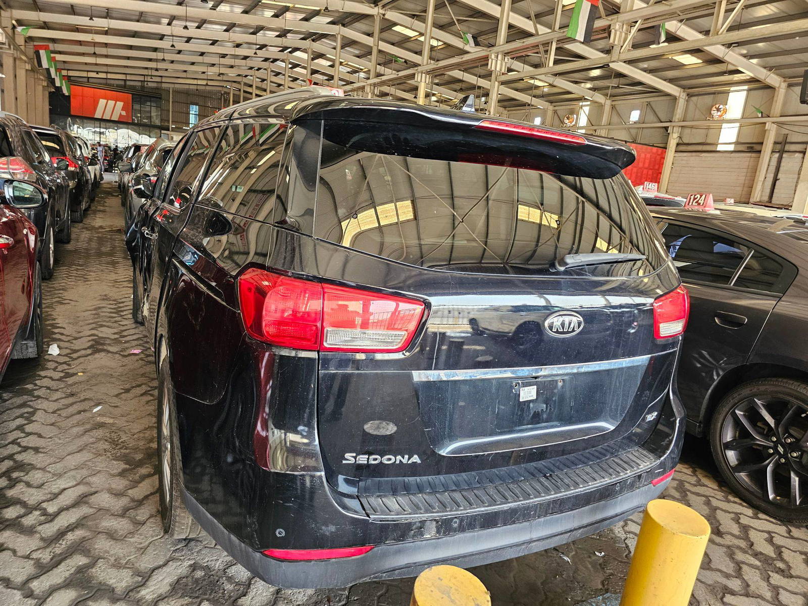 2018 KIA SEDONA — 78688 Miles — Lot 90447245 - Marhaba Auctions Used Cars - Image 5
