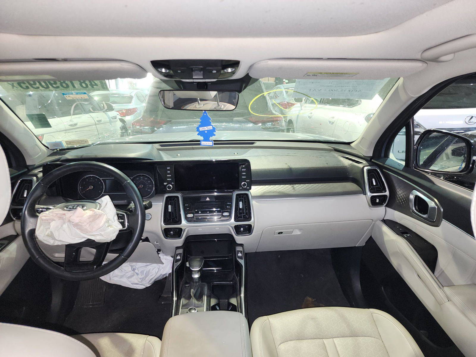 2021 KIA SORENTO — 24061 Miles — Lot 31525 — Souq - Marhaba Auctions Used Cars - Image 5