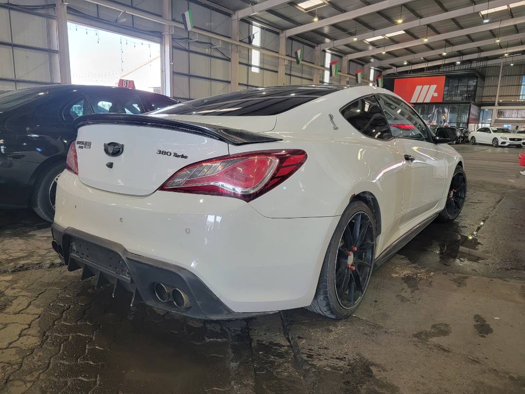 2009 HYUNDAI GENESIS — 160174 KM — Lot U026033 — Main - Marhaba Auctions Used Cars - Image 3