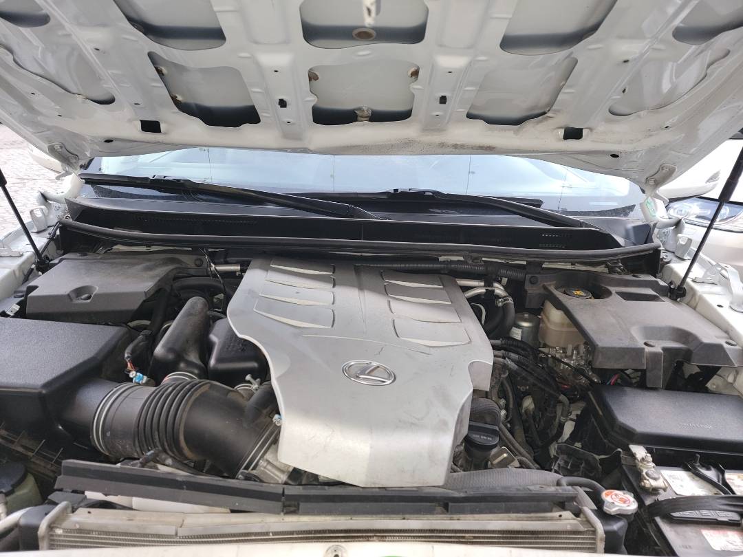 2018 LEXUS GX 460 — 85372 Miles — Lot 38103766 - Marhaba Auctions Used Cars - Image 8