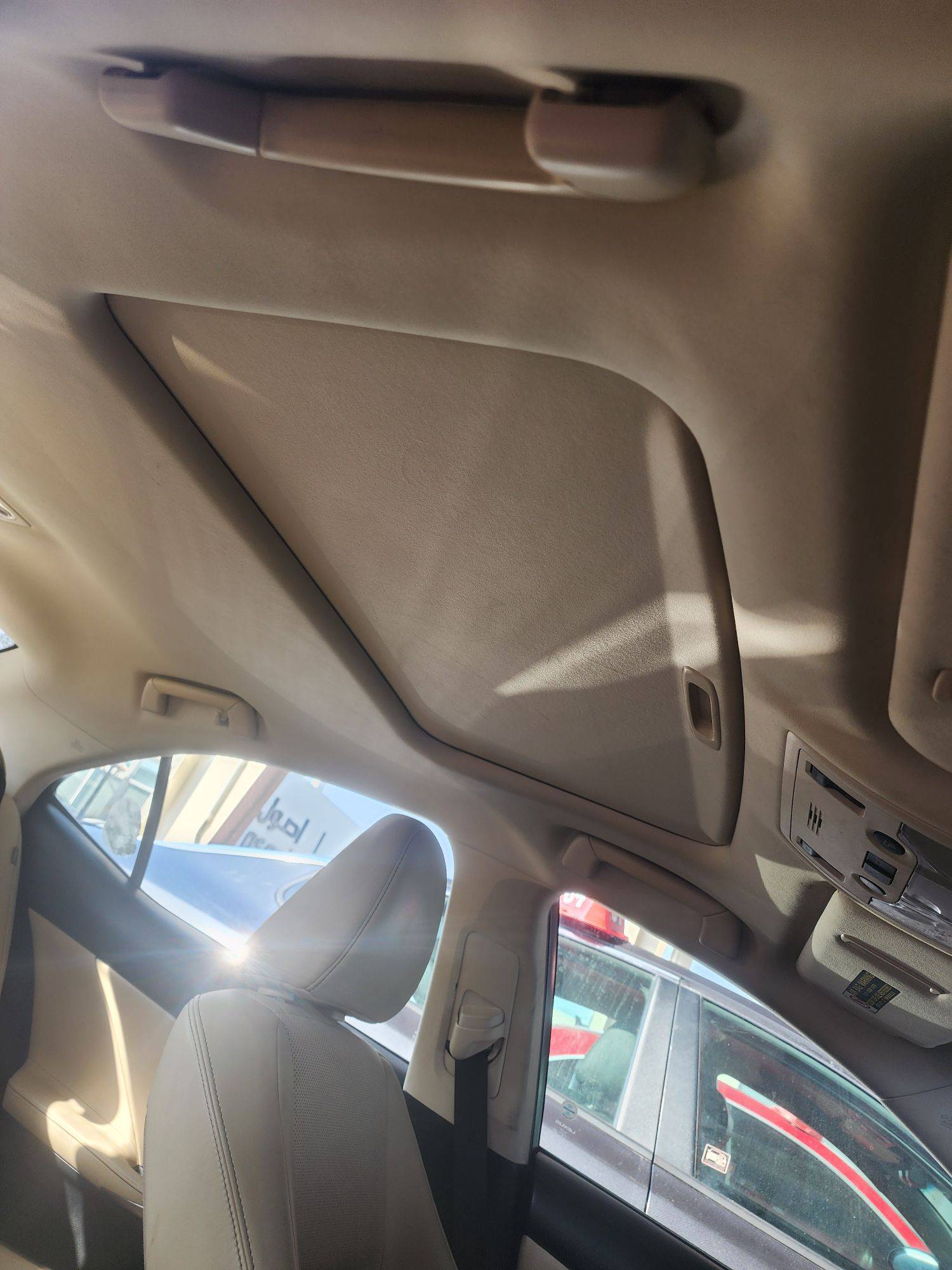 2015 LEXUS IS 250 — 124145 Miles — Lot 38541904 — Souq - Marhaba Auctions Used Cars - Image 9