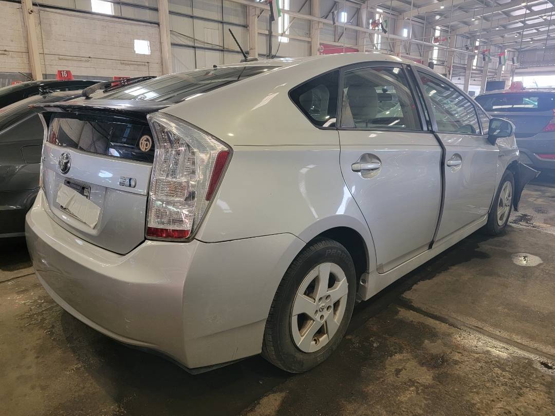 2011 TOYOTA PRIUS — 198528 Miles — Lot 0317230 — Main - Marhaba Auctions Used Cars - Image 3