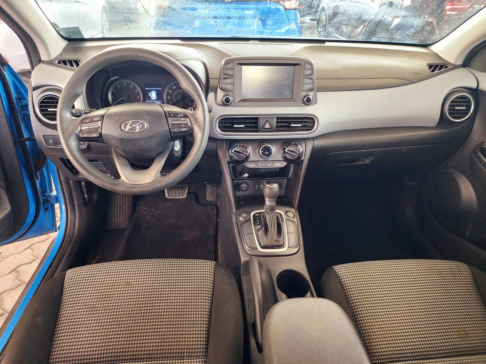 2021 HYUNDAI KONA — 79705 Miles — Lot AXMU602204 — Souq - Marhaba Auctions Used Cars - Image 7
